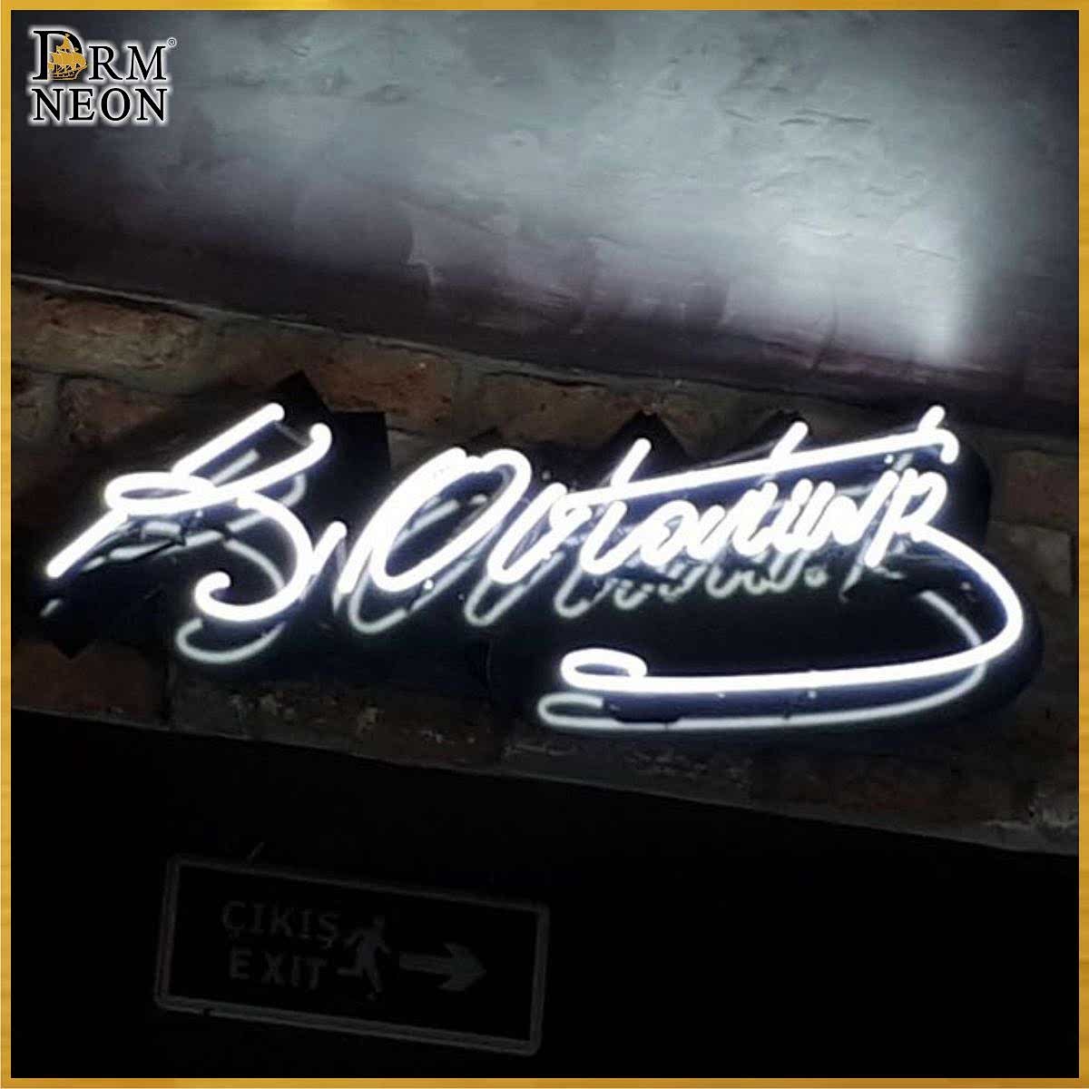 Atatürk Neon